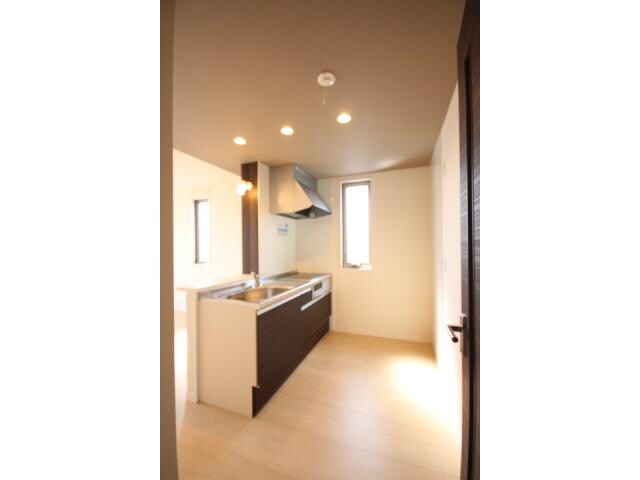 物件内観写真7　(ＬＤＫキッチン内です！)