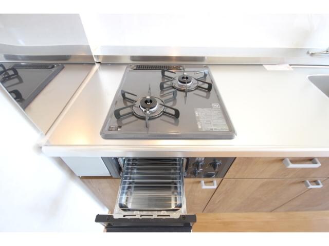 ウインザー９７のキッチン(２口コンロ付きです！)