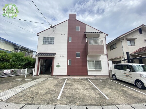 駐車場・駐輪場