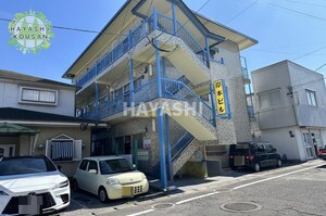 岸本ビル外観写真