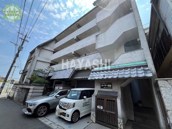 駐車場・駐輪場