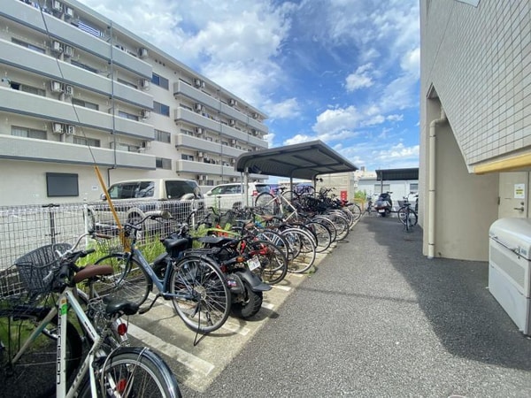 駐車場・駐輪場(駐輪場)