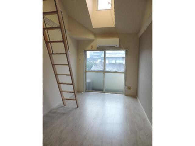 花津留 徒歩2分 2階の居室