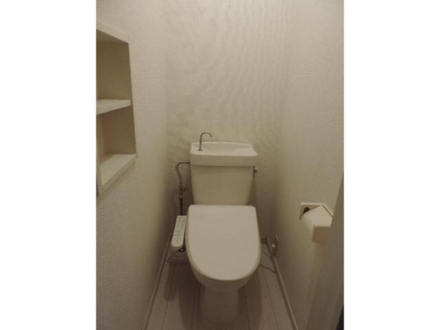 花津留 徒歩2分 2階のトイレ