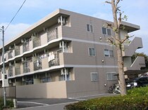 東北本線<宇都宮線> 小山駅 3階建 築28年の外観写真