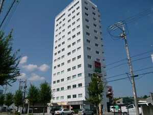 Basic中日外観写真