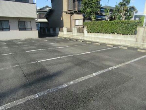 駐車場(駐車場)