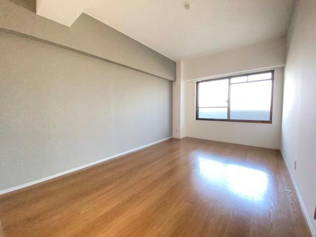 物件内観写真8　(※別部屋(参考305)反転タイプ)