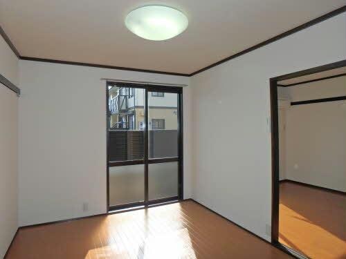 物件内観写真7　(エスポアールＭＩＤＡ Ｂ)