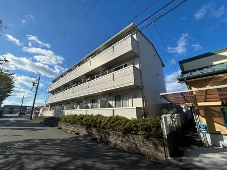 Famill　Tomo外観写真