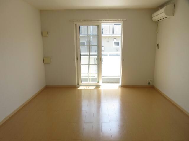 物件内観写真9　(※別部屋(参考))