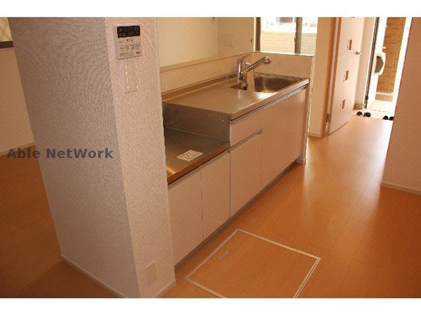 キッチン(※別部屋(参考))