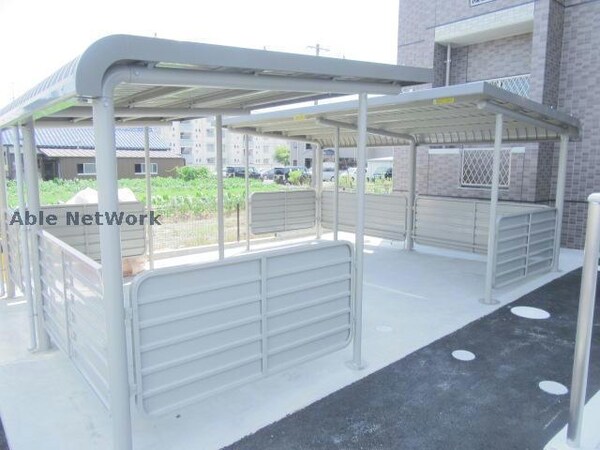 駐輪場(駐輪場)