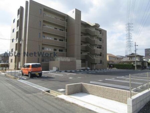 駐車場(駐車場)