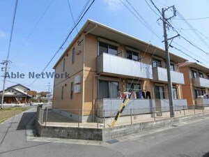 クローバーヴィレッジA棟外観写真