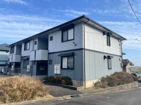 ファミール高岡台外観写真