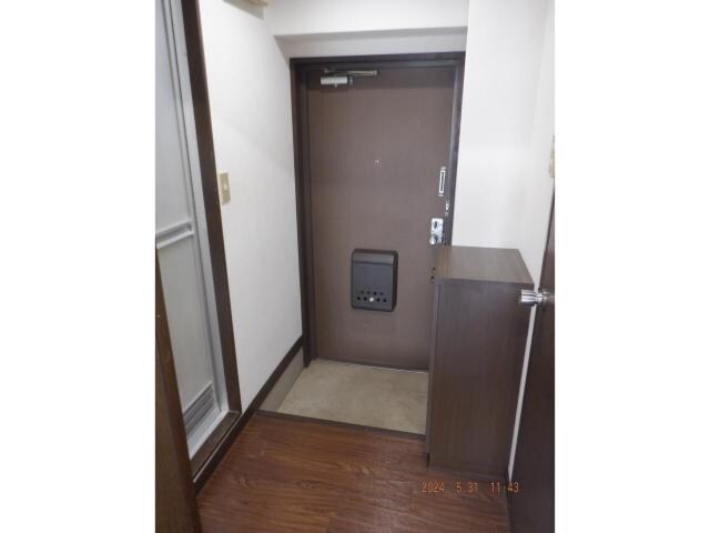 アーバングリーン豊町（Ａ）の玄関周り