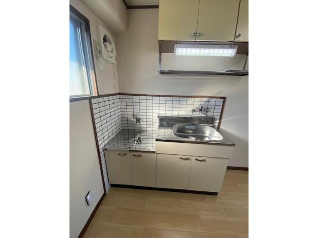 第３ハニービルのキッチン