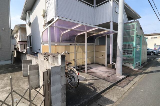 物件外観写真4　(駐輪場)