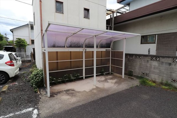 敷地内/建物