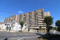 ローヤルシティ久喜の外観写真