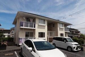 クレストタウンズＡ号棟外観写真