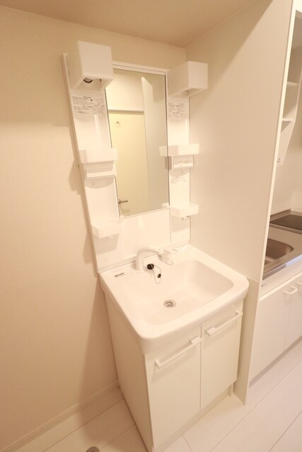 物件内観写真25　(独立洗面台)