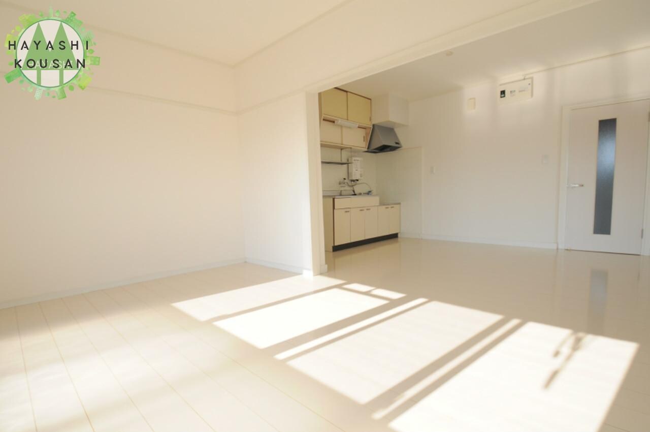 物件内観写真9　(ＬＤＫ12帖)