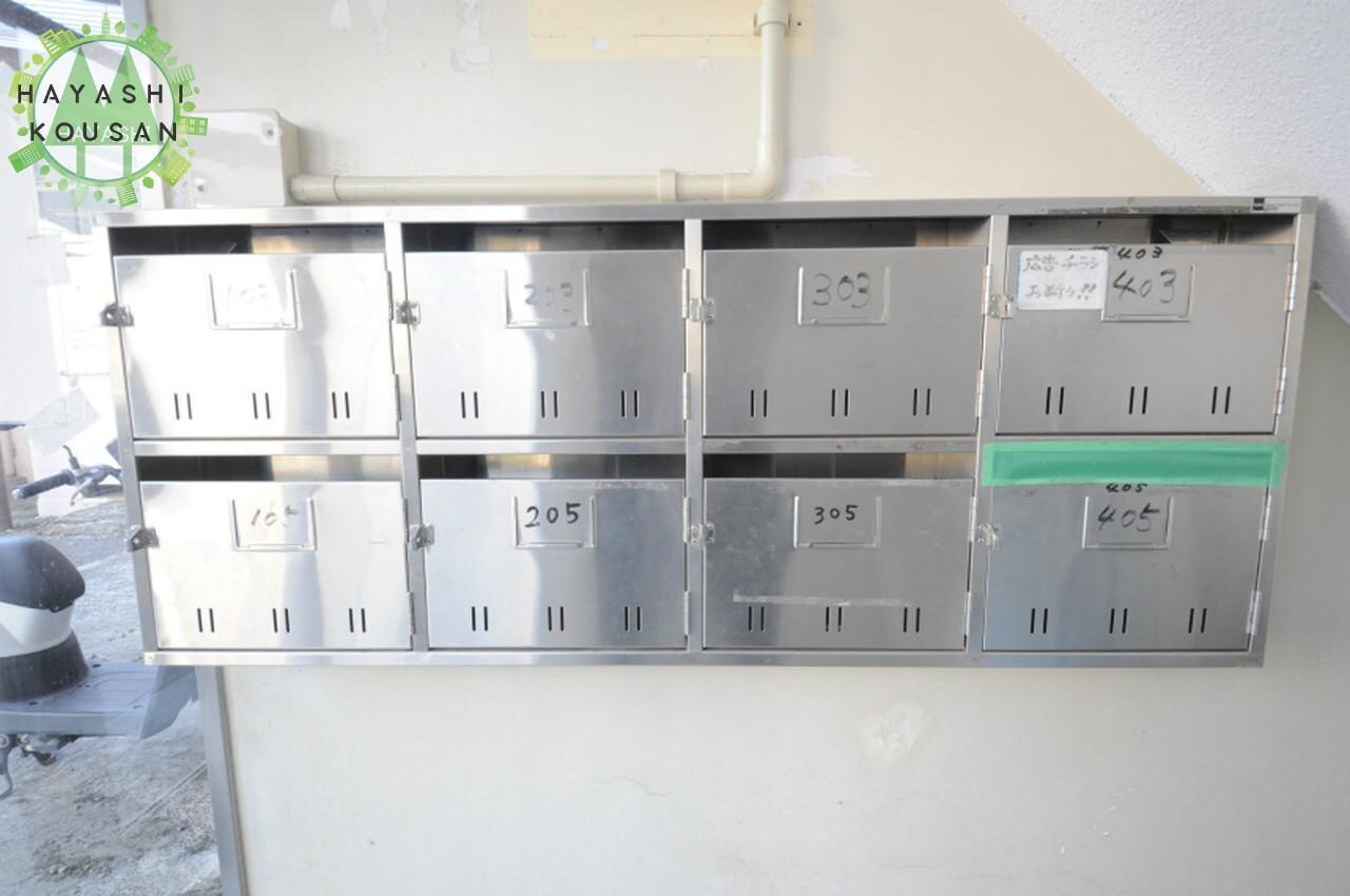 物件外観写真4　(集合ポスト)