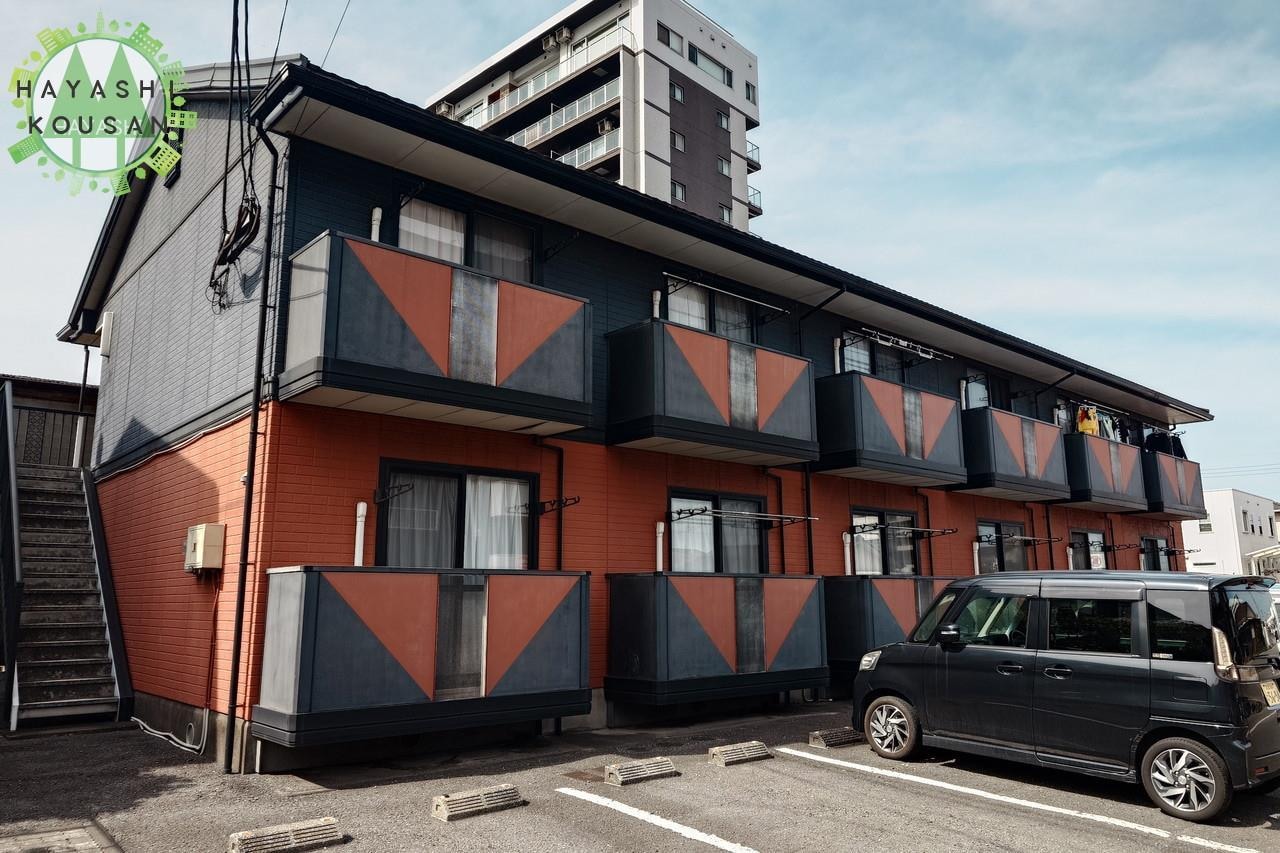 物件外観写真1　(セジュール新川　外観)