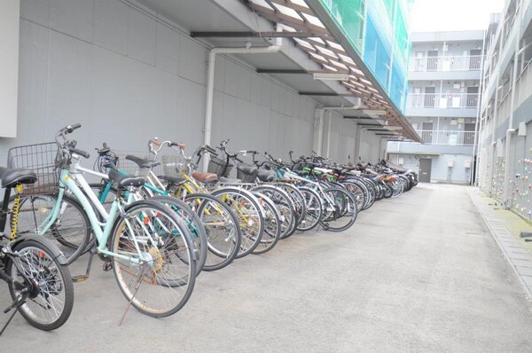 駐車場・駐輪場(駐輪場)