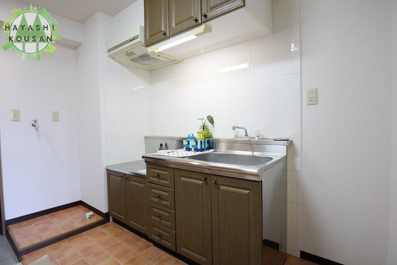 物件内観写真16　(キッチンスペース)