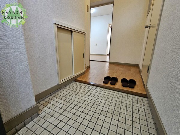 玄関周り(玄関)