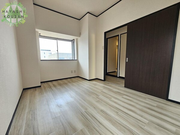 居室(洋室5.6帖)