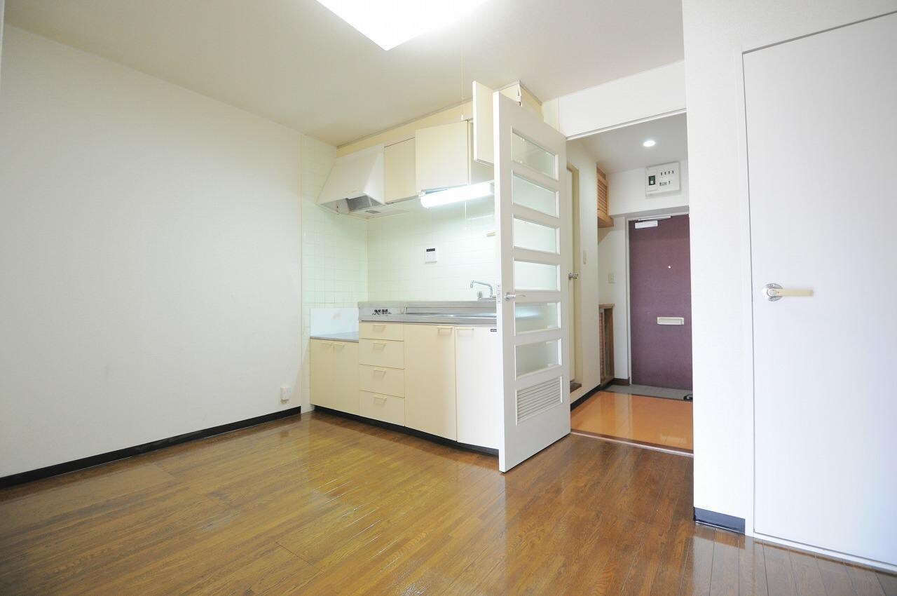 物件内観写真5　(DK6.5帖)