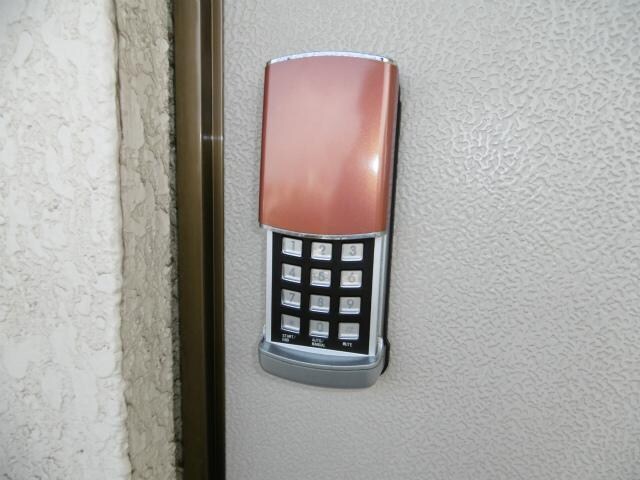 物件内観写真15　(電子キー)