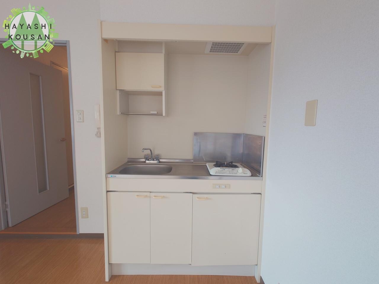 物件内観写真12　(キッチンスペース)