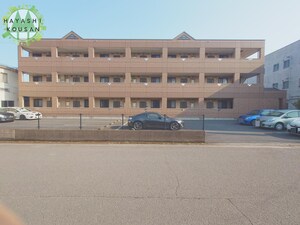 サングリーンズ外観写真