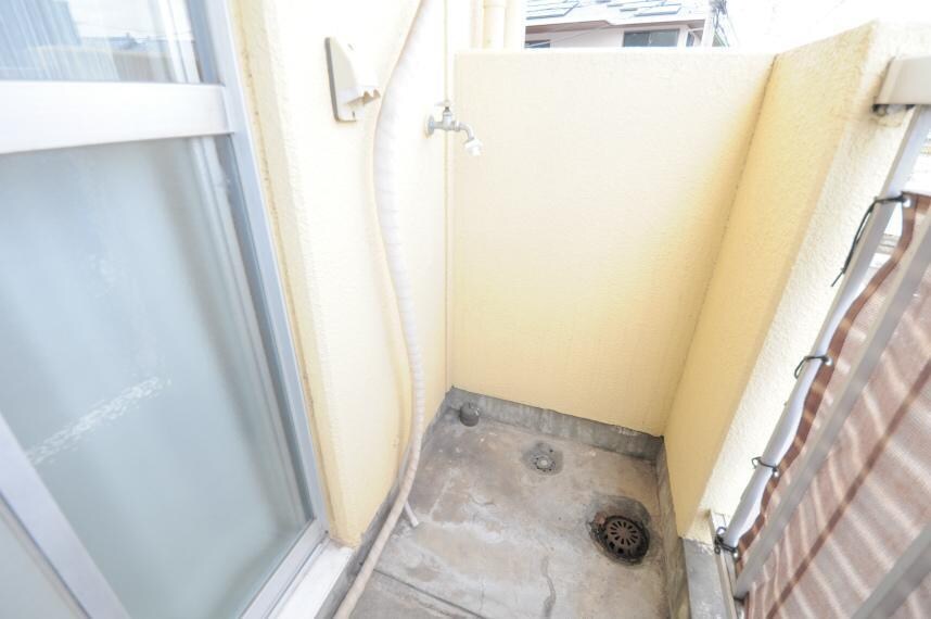 物件内観写真9　(洗濯機置場)