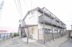 秀政アパート外観写真