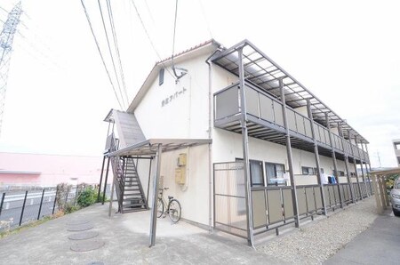 秀政アパート外観写真