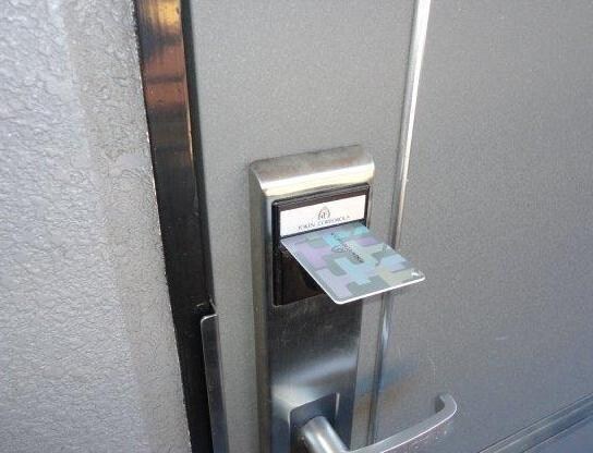 物件内観写真6　(カードキー)