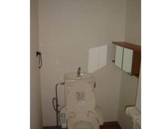 物件内観写真12　(トイレ)