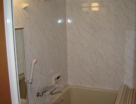 物件内観写真13　(バスルーム)