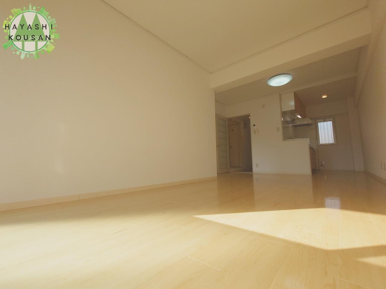 物件内観写真10　(リビング)