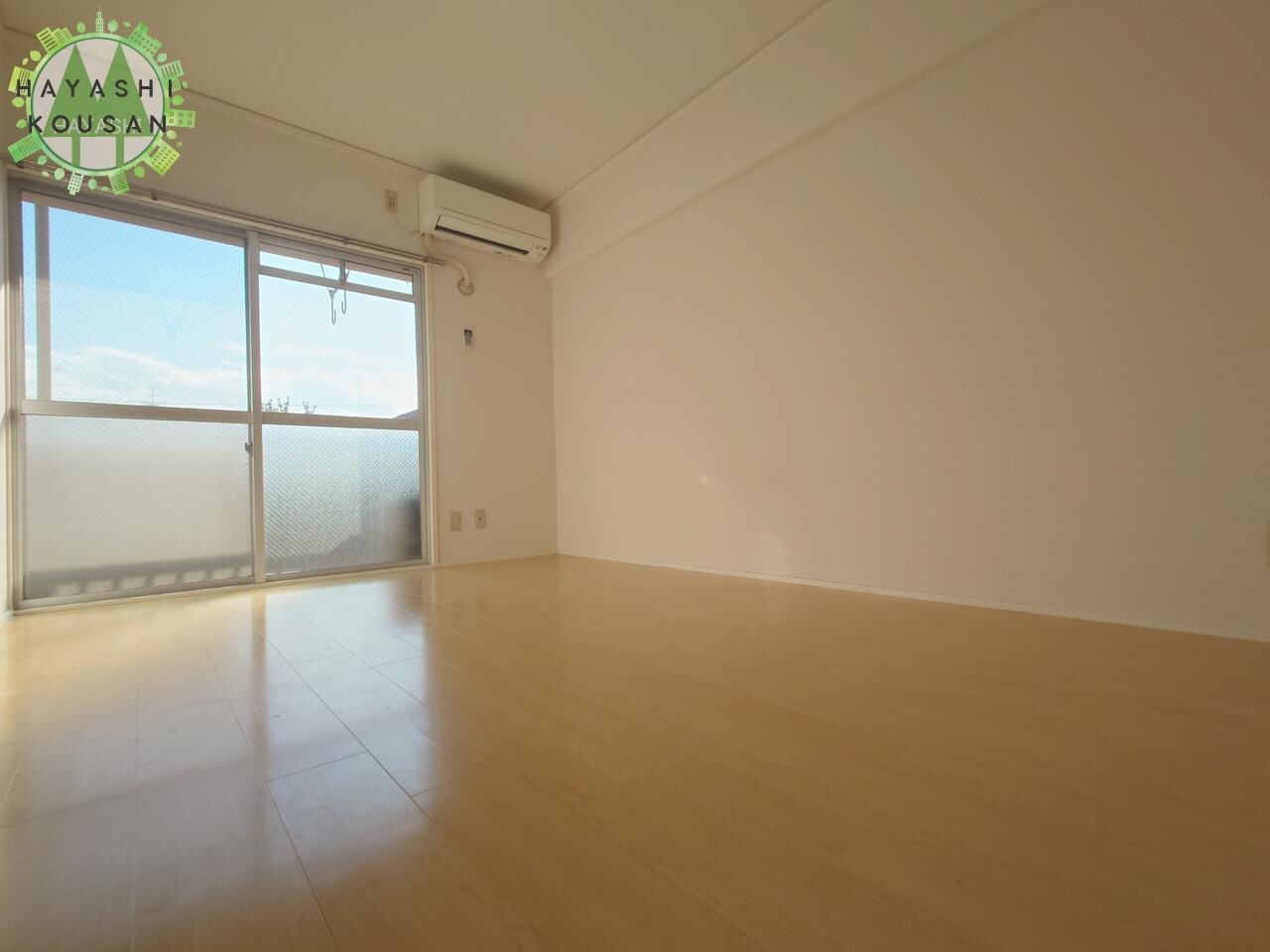 物件内観写真11　(洋室)