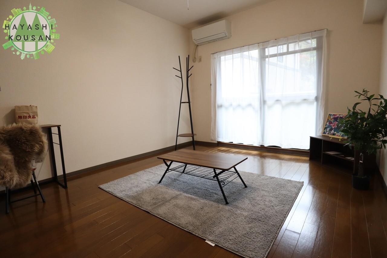 物件内観写真9　(モデルルームしています)