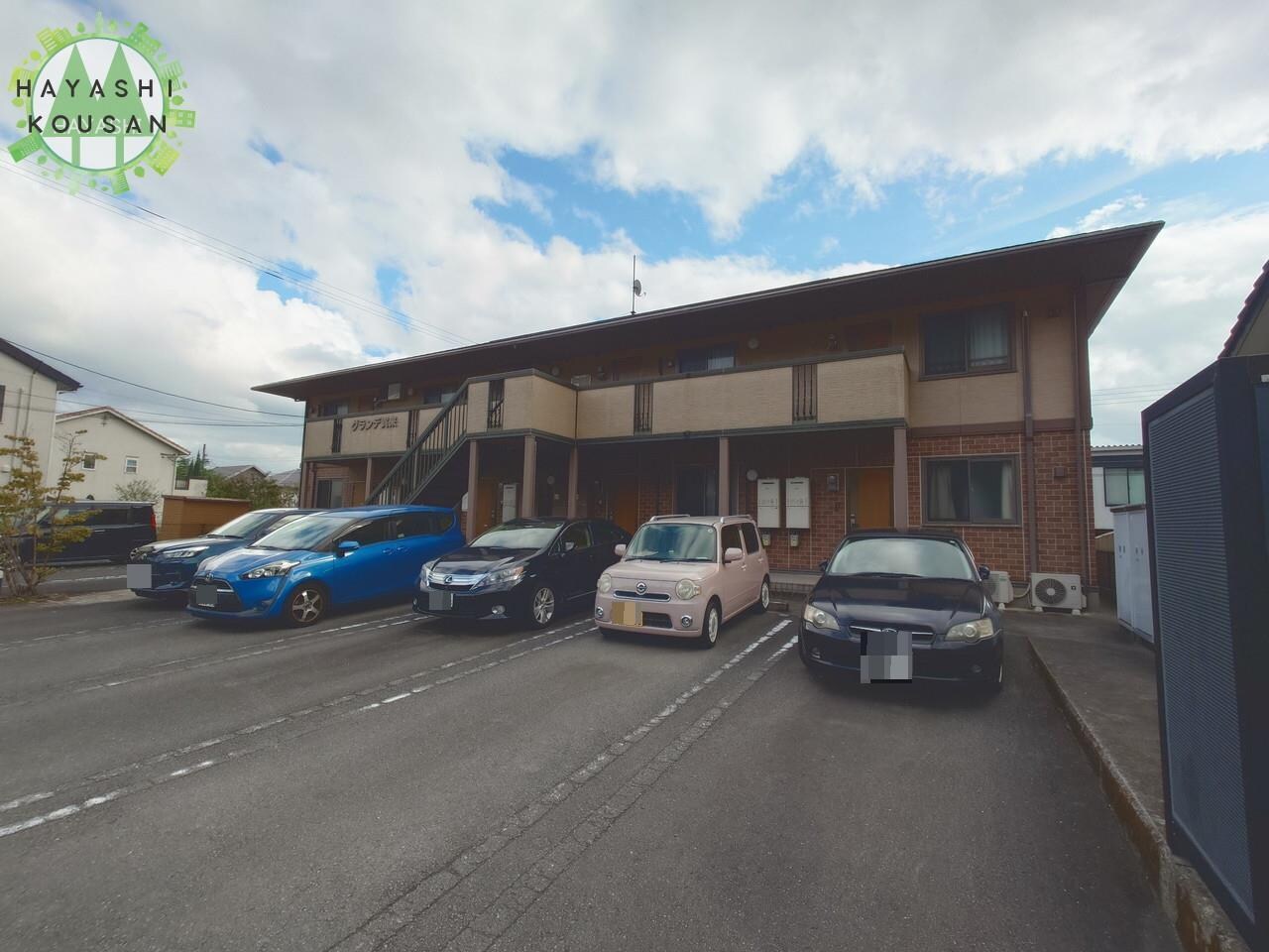 グランデ賀来の物件外観写真