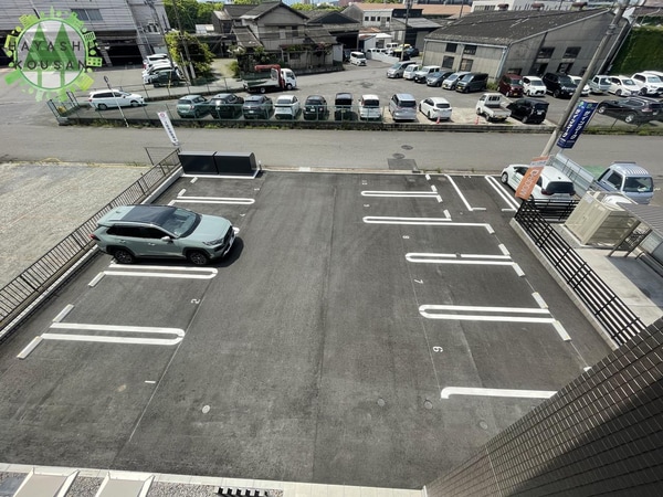 駐車場・駐輪場