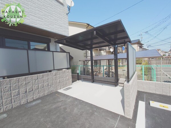 駐車場・駐輪場